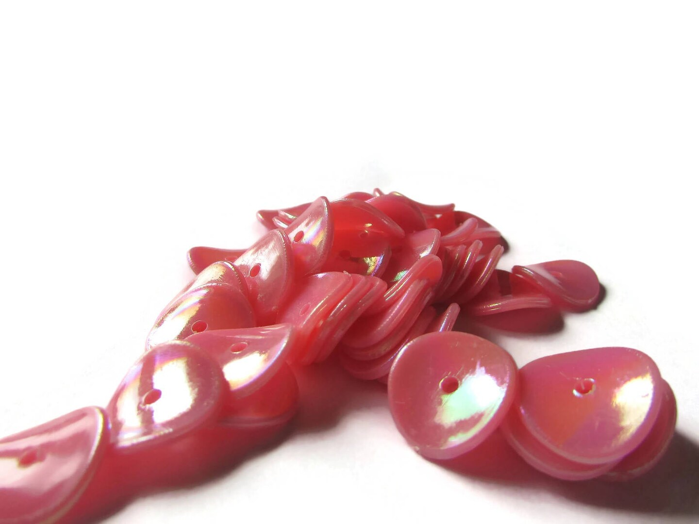 50 15mm Bright Pink Plastic Wavy Disc Beads Plastic & Acrylic Beads