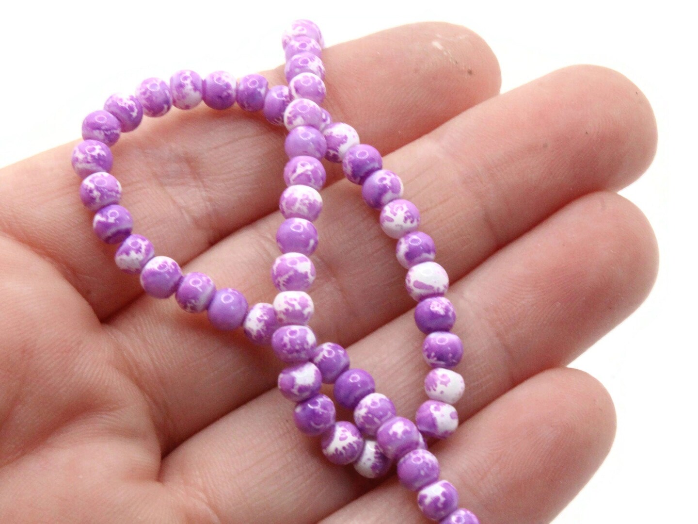 100 4mm White with Purple Splatter Paint Smooth Round Glass Beads