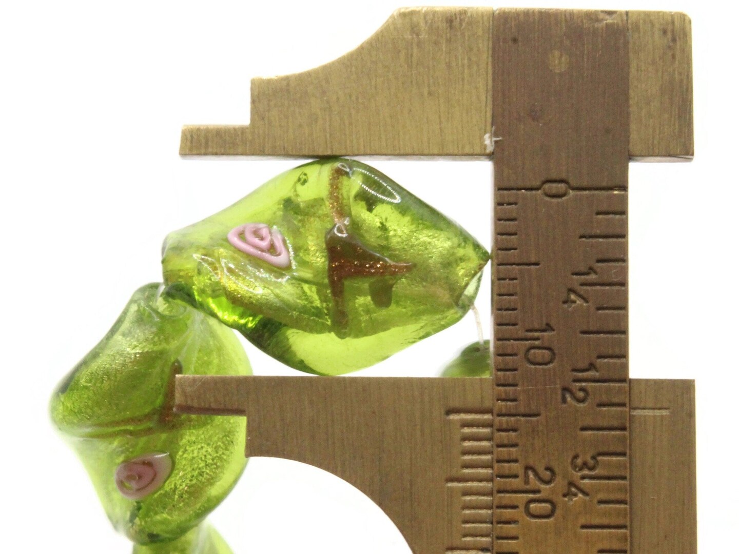 10 20mm Green with Pink and Green Flower Lampwork Glass Flat Oval Twist Beads
