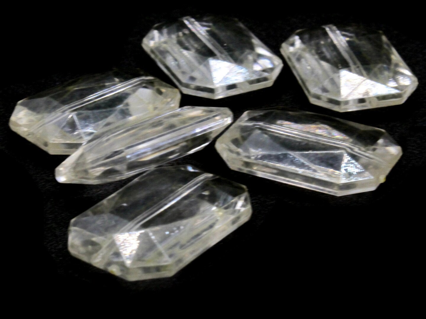 6 30mm Clear Rectangle Acrylic Jewel Beads