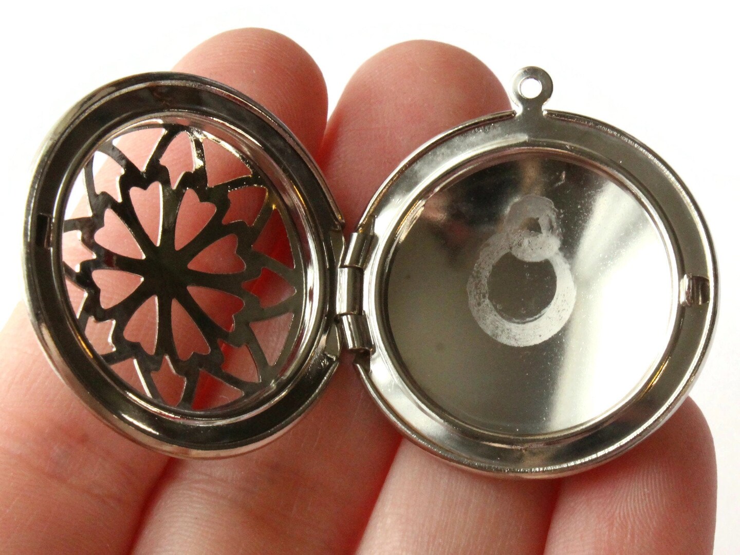 【HURLEY BURLEY】Filigree Locket メッセージ 刻印 ロケット ♪ HURLEY BURLEY】Filigree Locket メッセージ 刻印 ロケット ♪