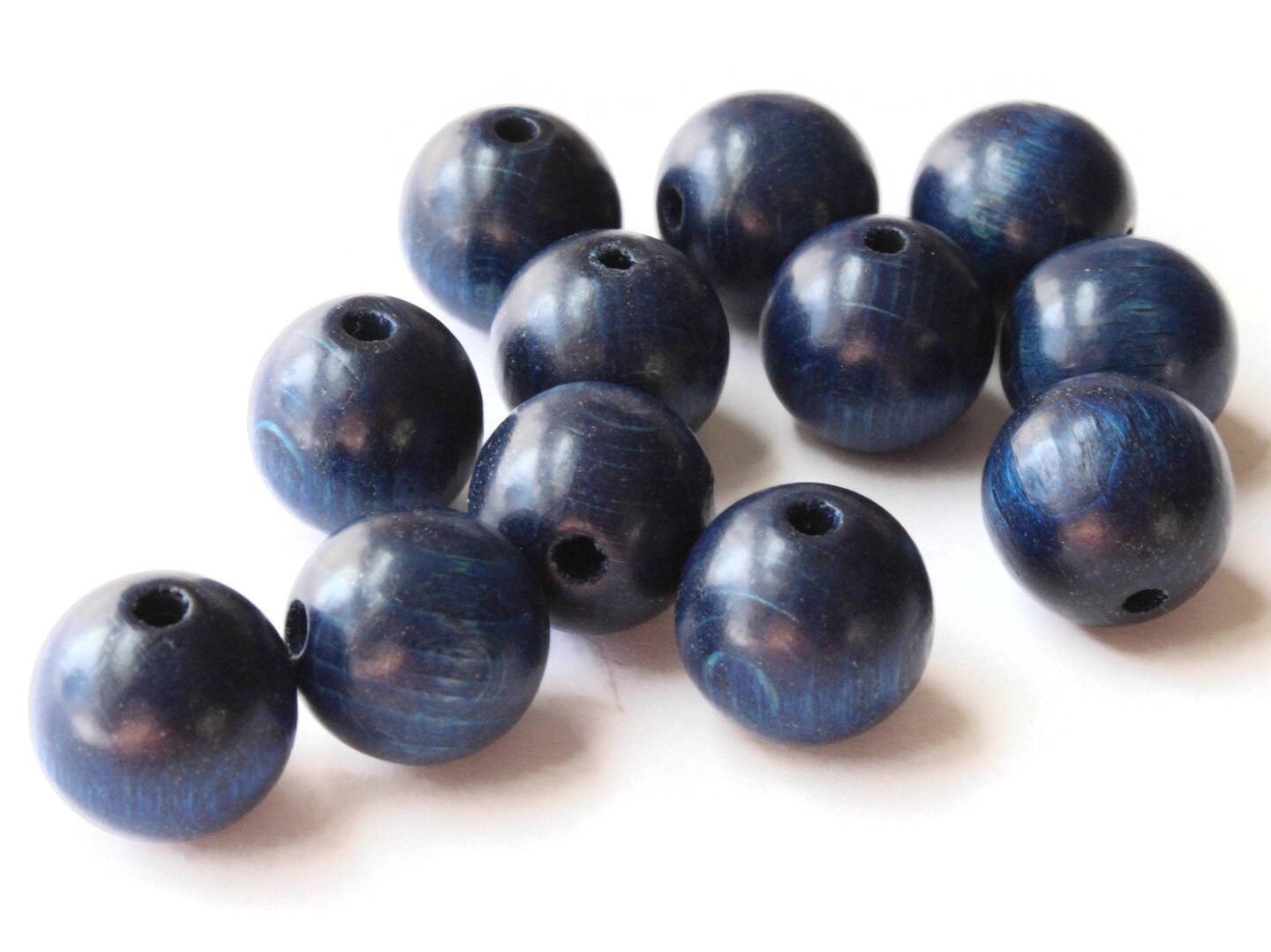 12 16mm Round Blue Vintage Wood Beads