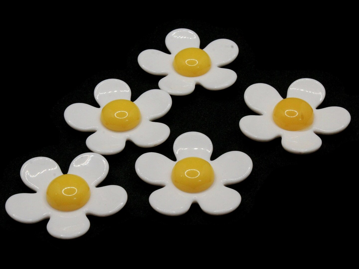 5 36mm White and Yellow Daisy Large Plastic Flower Beads | Michaels