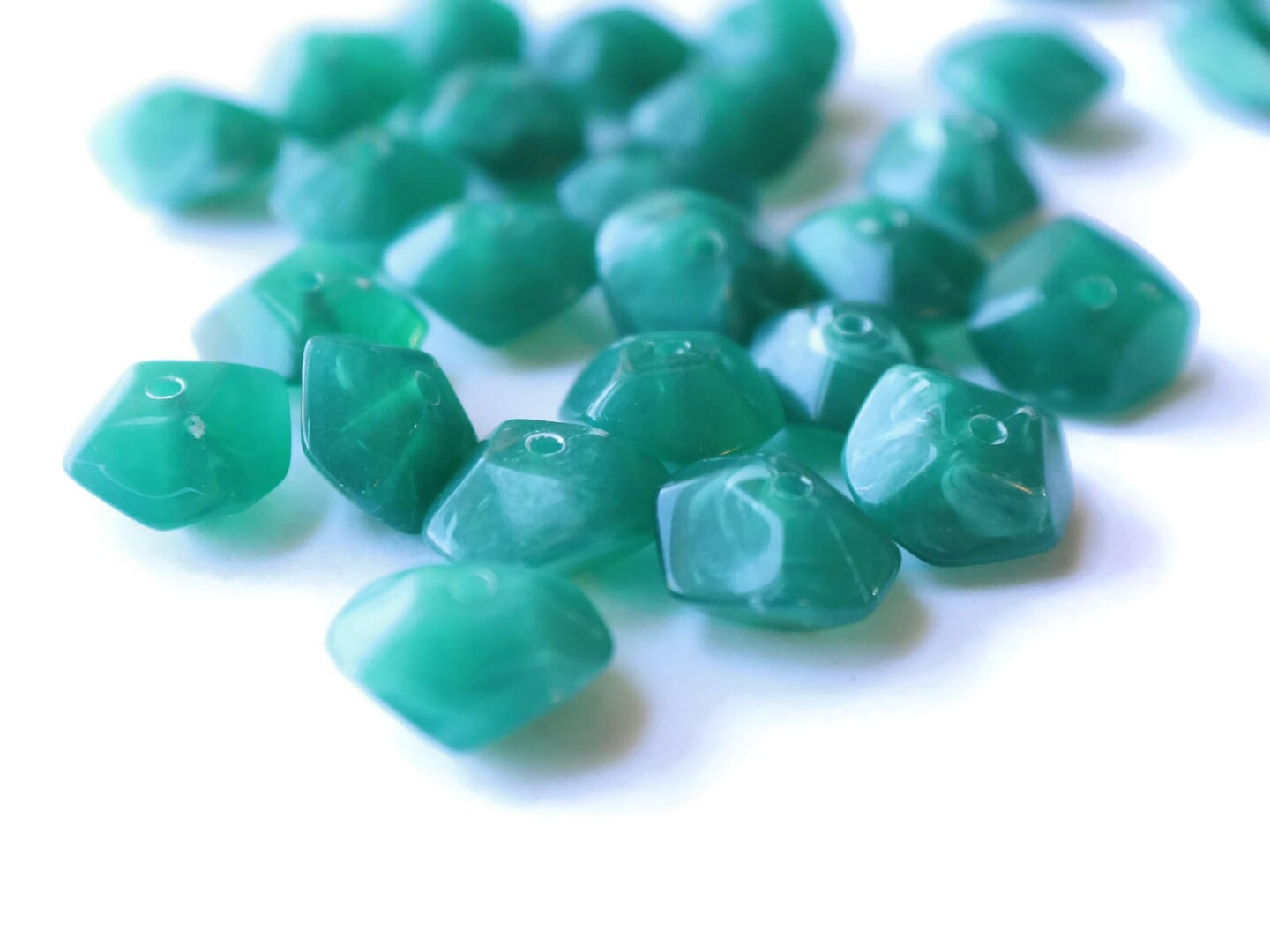 30 15mm Green Nugget Beads Plastic Beads Acrylic Beads
