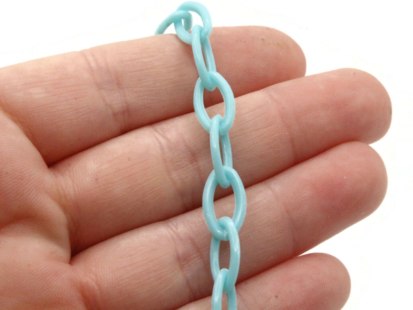 15.75 Inch Pale Blue Plastic Oval Chain - 40cm chain - 13x8mm Links