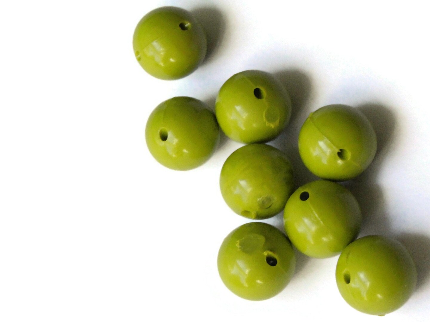 8 12mm 1/2 Inch Olive Green Ball Buttons Round Vintage Plastic Buttons