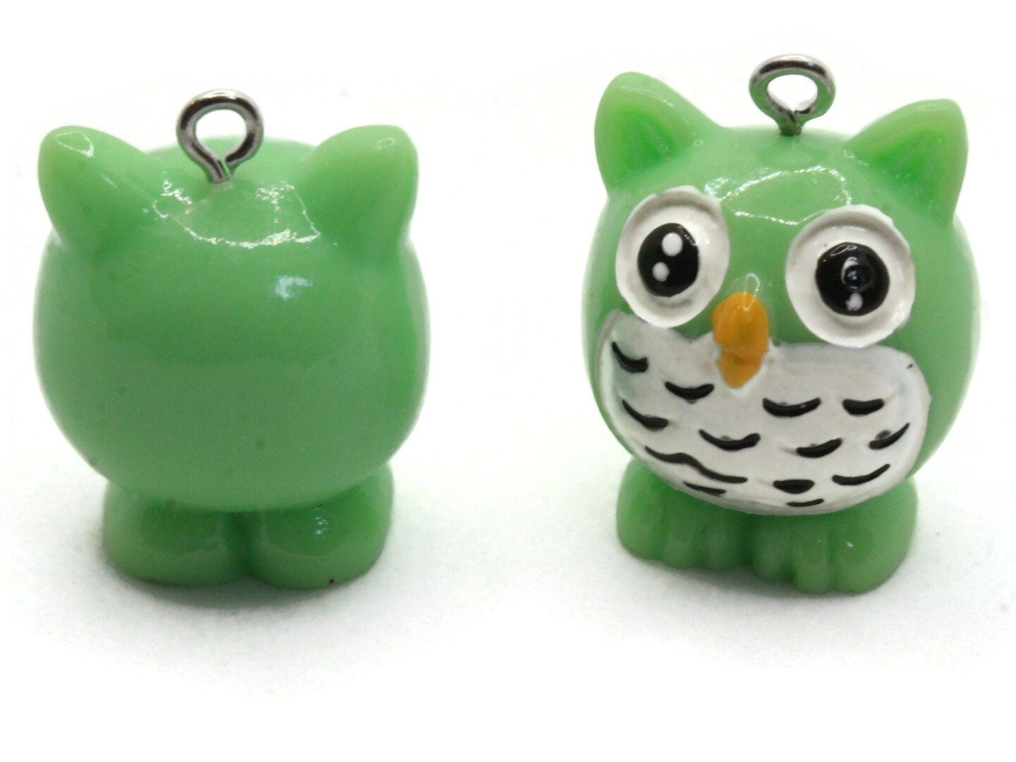 2 31mm Green Owl Resin Charms