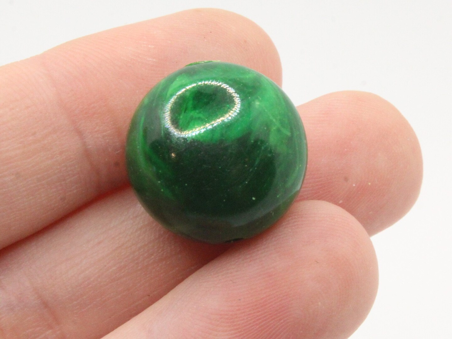 12 18mm Green Vintage Plastic Puffed Coin Beads