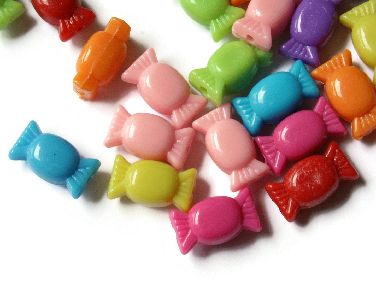40 15.5mm Mixed Color Hard Candy Beads Rainbow Colored Plastic