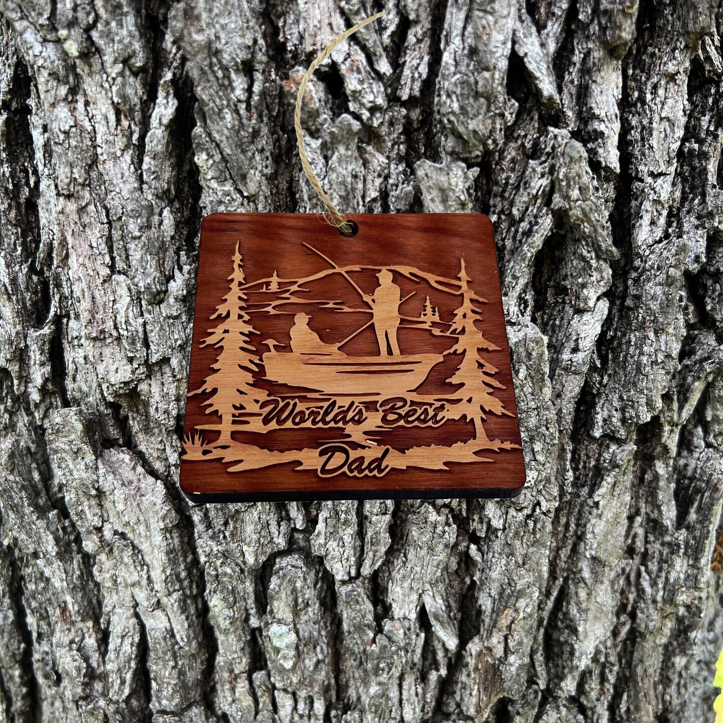 World's best dad Fisherman - Cedar Ornament World's best dad Fisherman - Cedar Ornament
