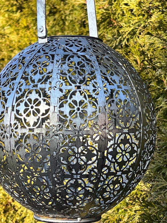 Garden Lantern Globe - Solar Light