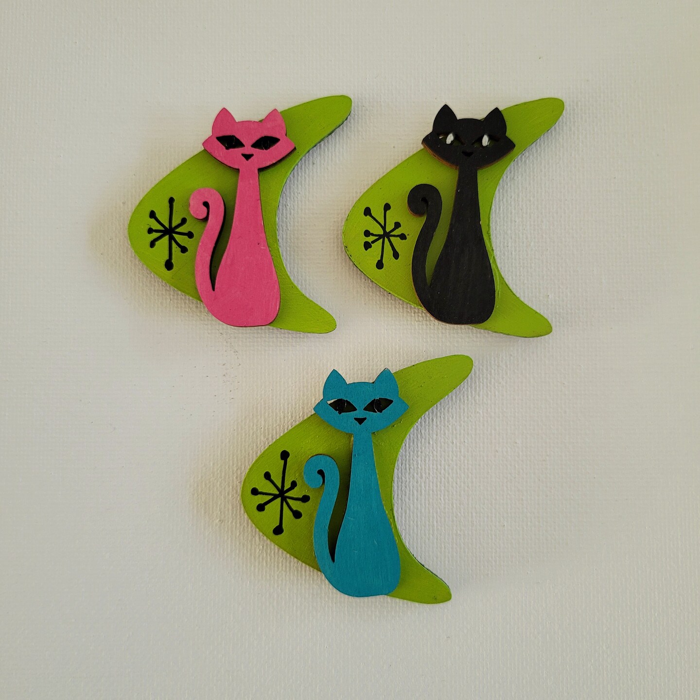 Set of Three Mid Century Modern or 1970's Boomerang Retro Cat ...