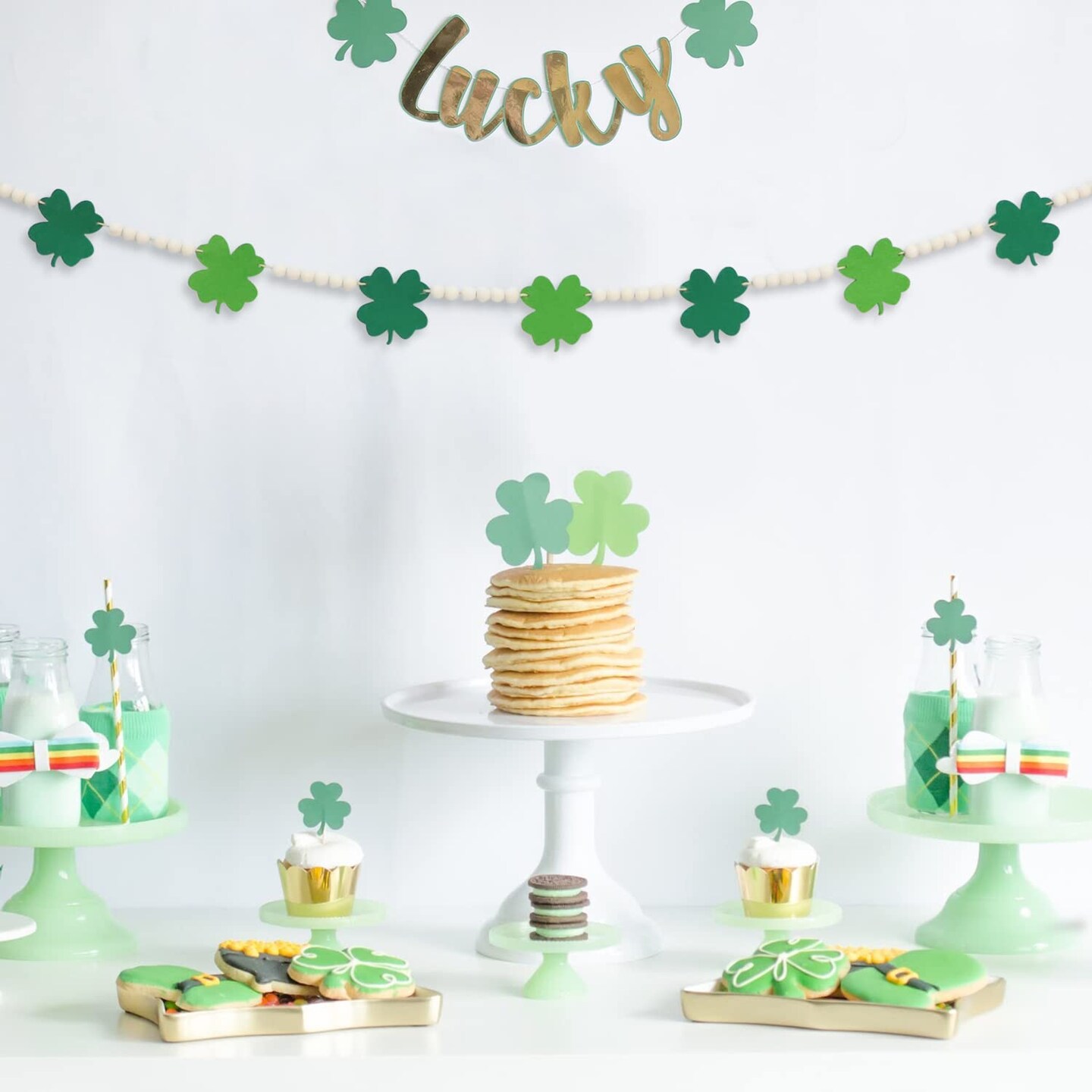 St. Patrick's Day Decorations, Felt Shamrocks Wood Bead Garland for St. Patrick's Day Decor, Lucky Green St. Patrick's Day Felt Banner for Fireplace Mantel Walls