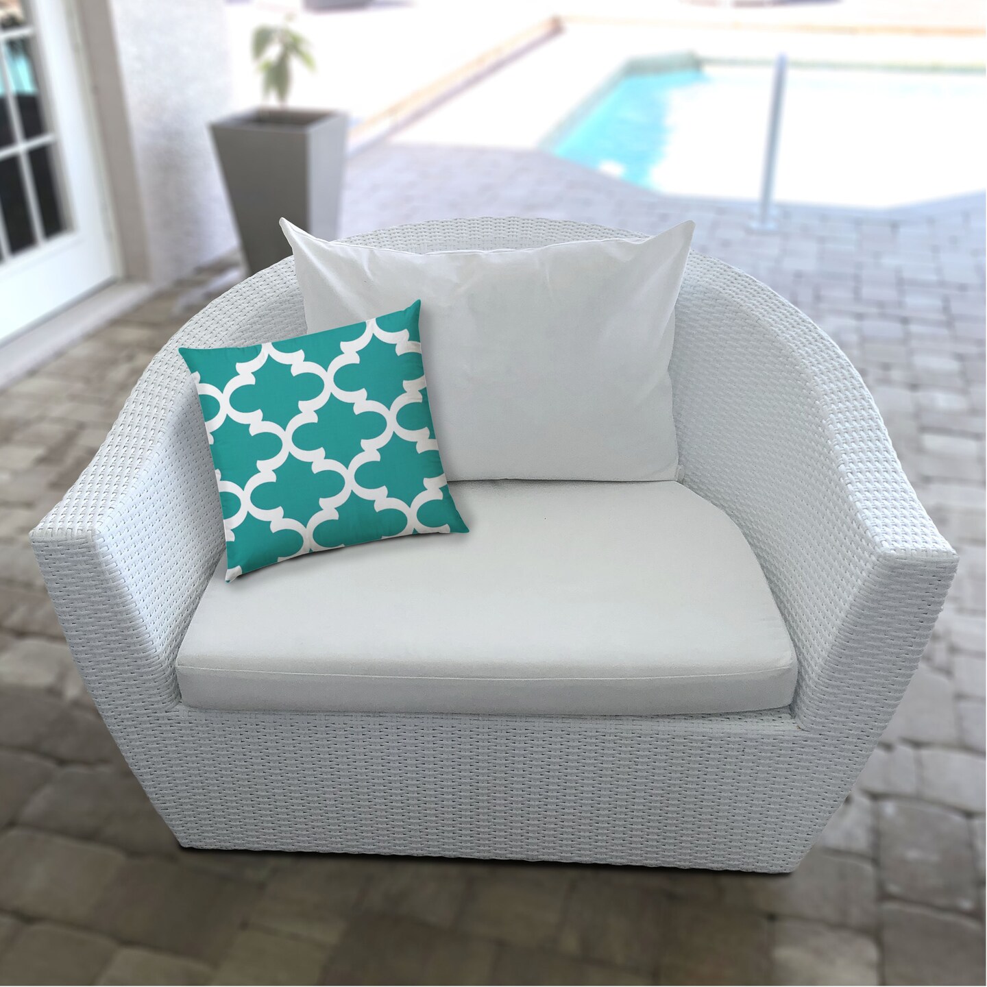 FLANNIGAN Turquoise Indoor-Outdoor Pillow - Sewn Closure