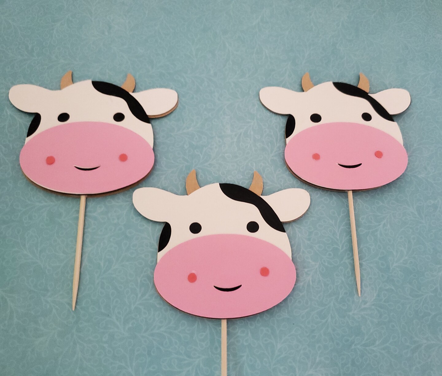 cow-cupcake-topper-barnyard-cupcake-topper-farm-cupcake-topper-makerplace-by-michaels