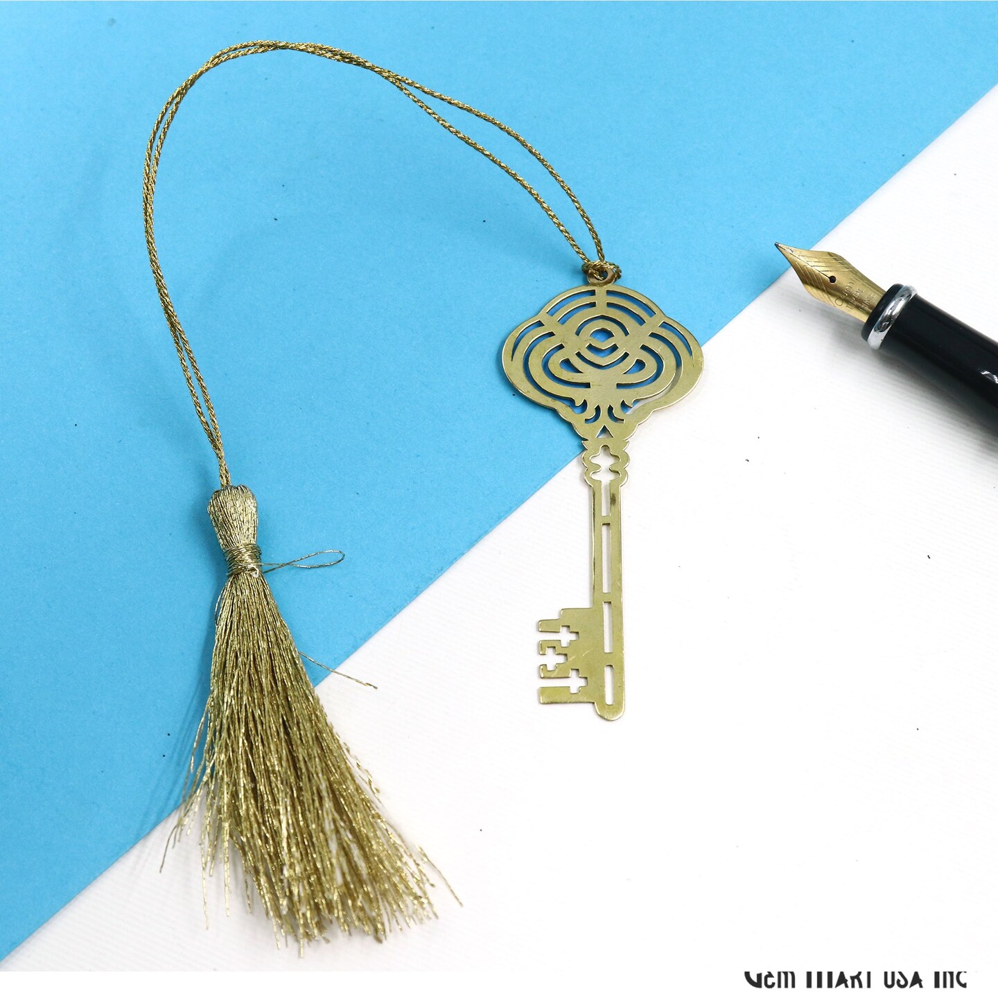 Metal Key Bookmark, Gold Plated Brass Bookmark, Bookmark with Tassel, Handcrafted, 1 pc, 71x29mm , GemMartUSA (BOOK-57002)
