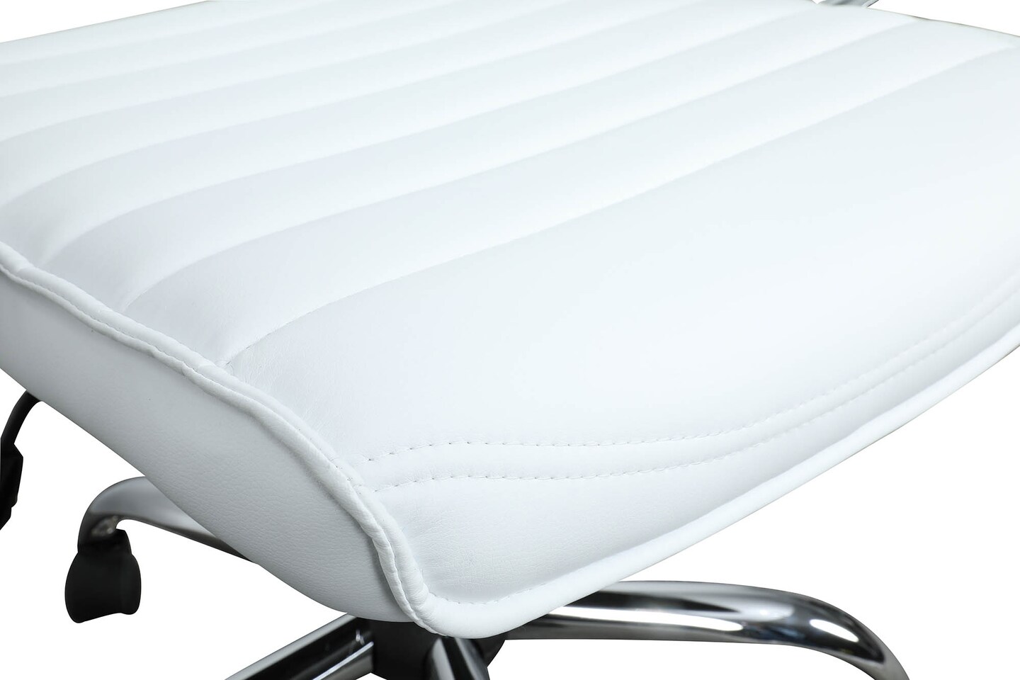 LeisureMod Winchester Home Leather Office Chair - White