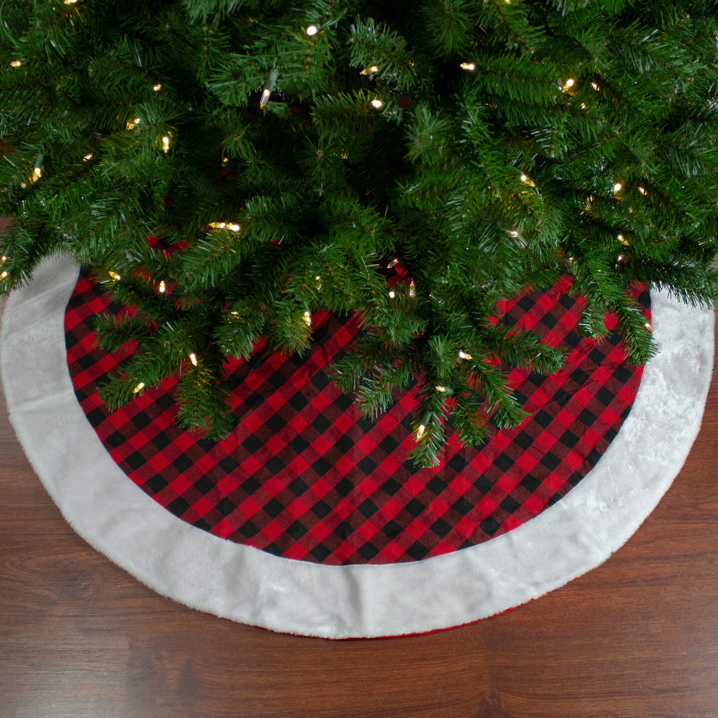 Northlight 48" Red and Black Buffalo Plaid Christmas Tree Skirt with Faux Fur Trim