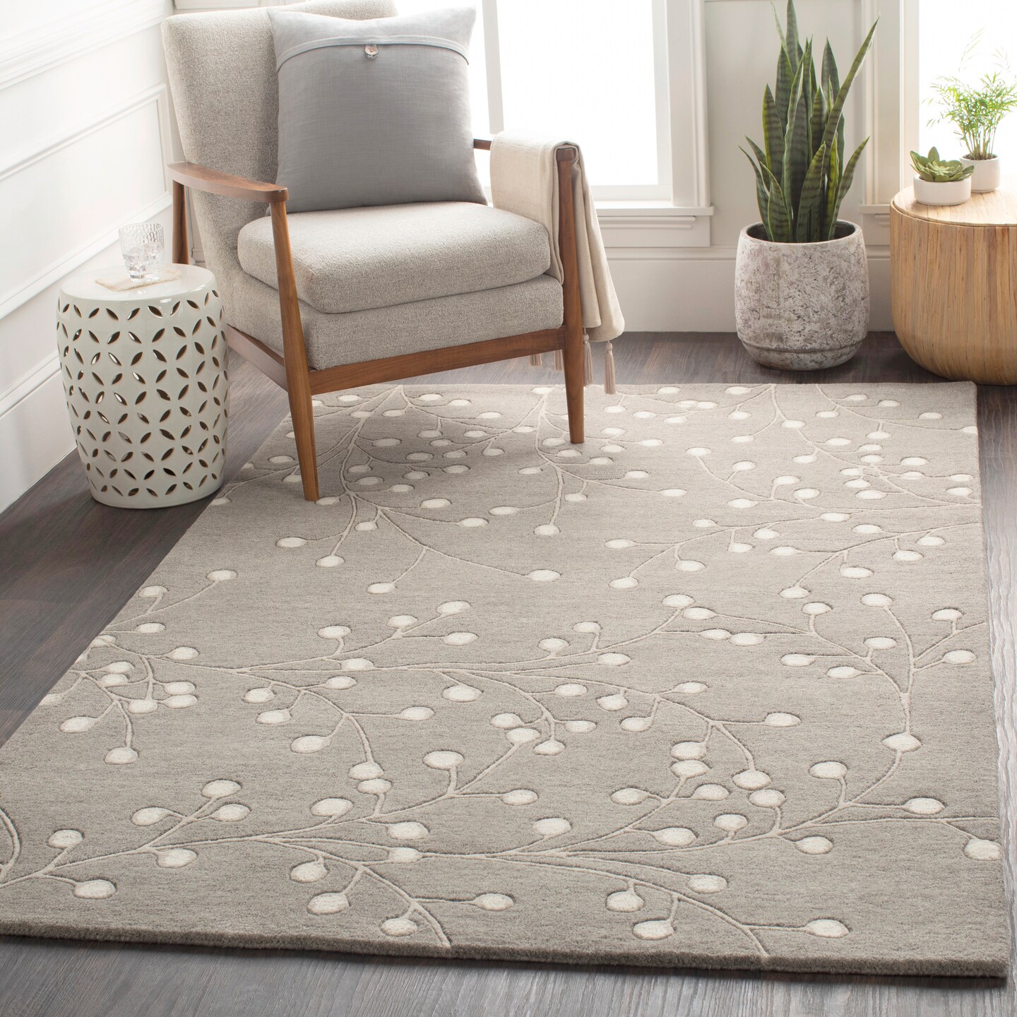 Tiwari Home 2&#x27; x 3&#x27; Medium Gray and Beige Floral Pattern Hand Tufted Wool Area Rug