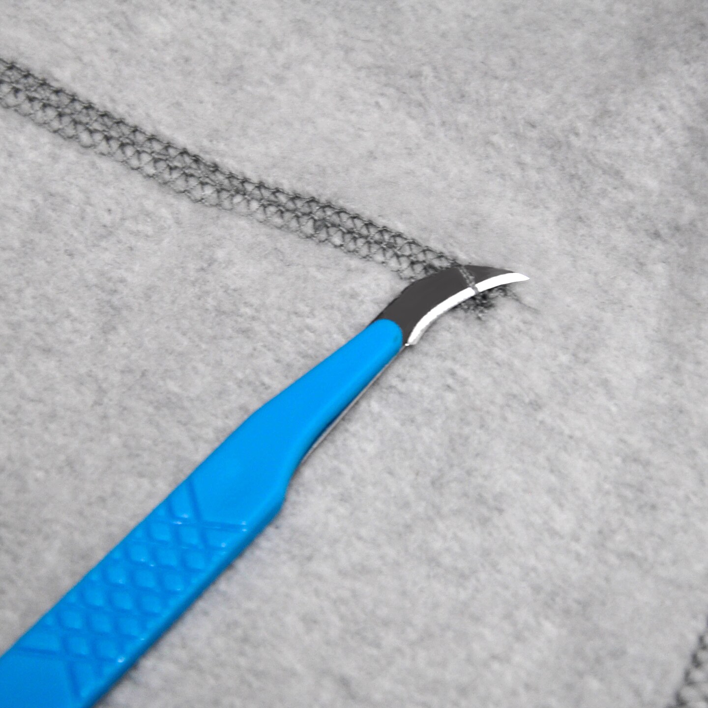 Sassy Precision Seam Ripper