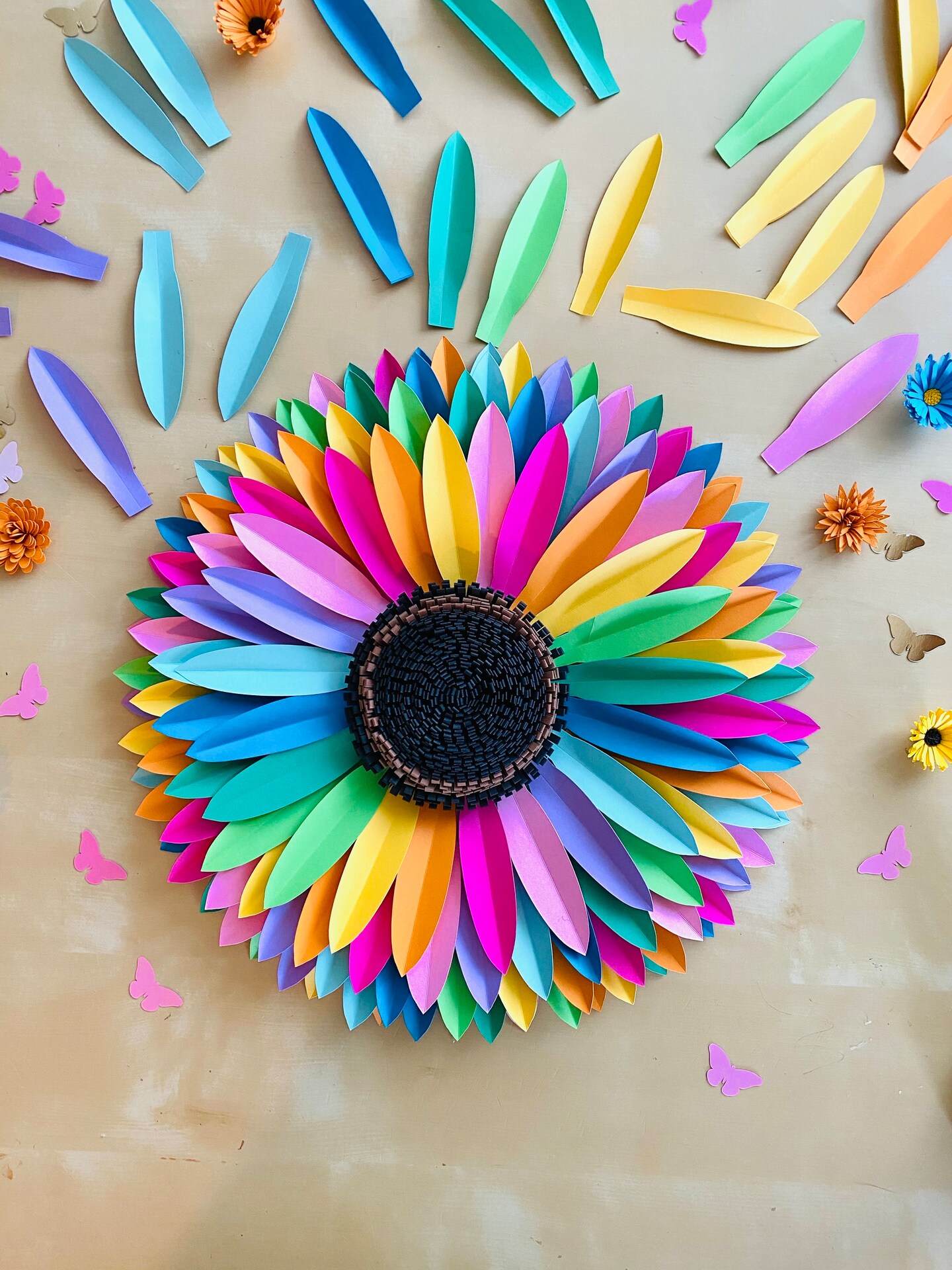 How to make easy rainbow paper flowers for kids  Paper flowers for kids,  Spring crafts for kids, Construction paper crafts