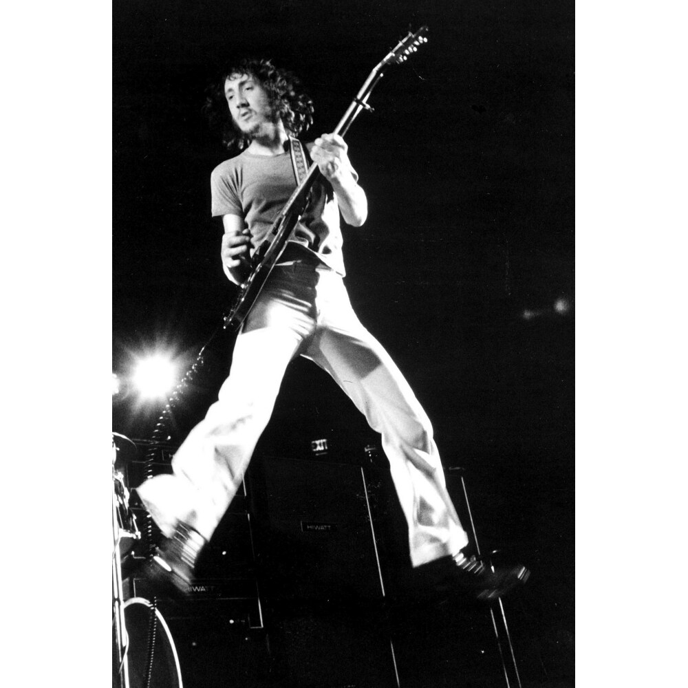 Posterazzi Pete Townshend in Mid-Jump Photo Print