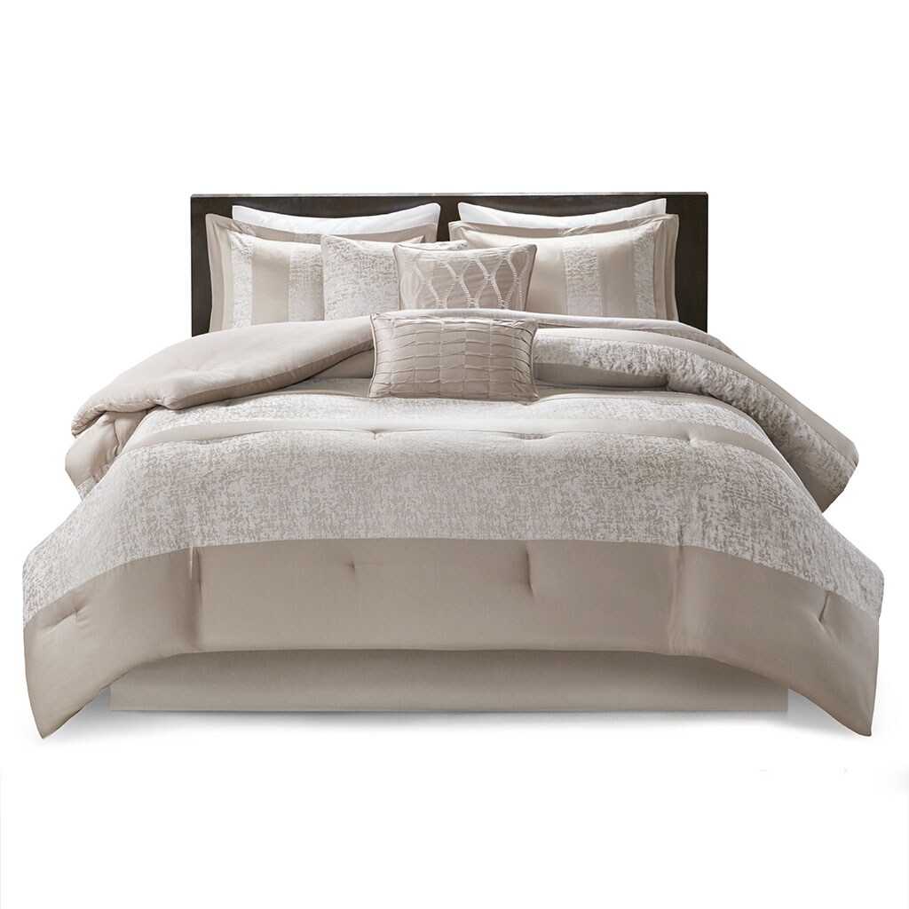 Gracie Mills   Donnie 7-Piece Chenille Jacquard Comforter Set - GRACE-11418