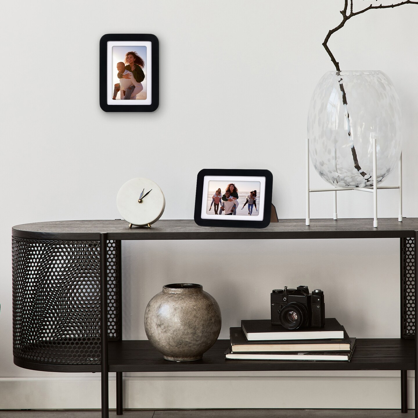 Americanflat Curved Corner Photo Frame with Mat - Picture Frame with Round Corners - Shatter Resistant Glass - Triangle Hanging Hardware - Includes Easel - Black