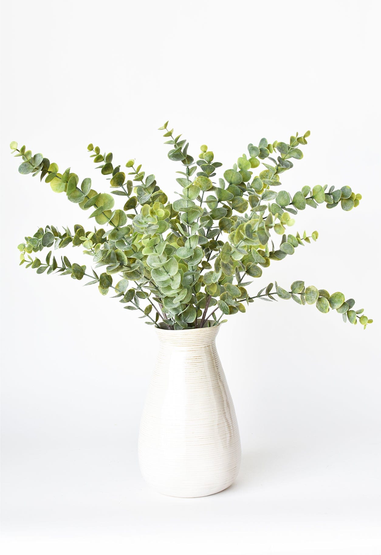 27&#x22; Faux Green Eucalyptus Bundle
