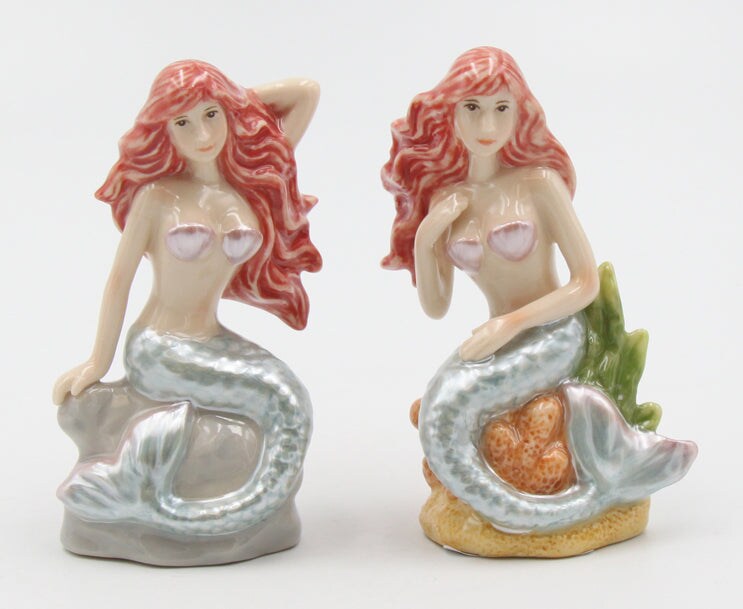 Hand Painted Ceramic Mermaid Salt And Pepper Shakers, Home D&#xE9;cor, Gift for Her, Gift for Mom, Kitchen D&#xE9;cor