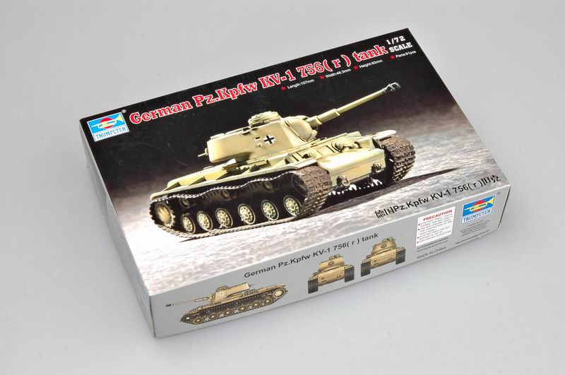 Trumpeter  1/72 GERMAN PZ.KPFW KV-1 756 (R) TANK Plastic Model