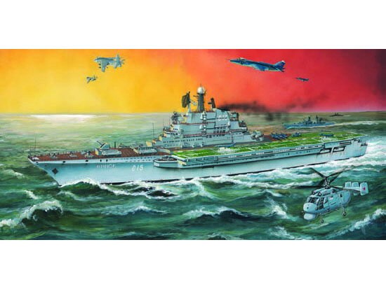 Trumpeter  1/700 USSR MINSK AIRCRAFT CARRIER Plastic Model