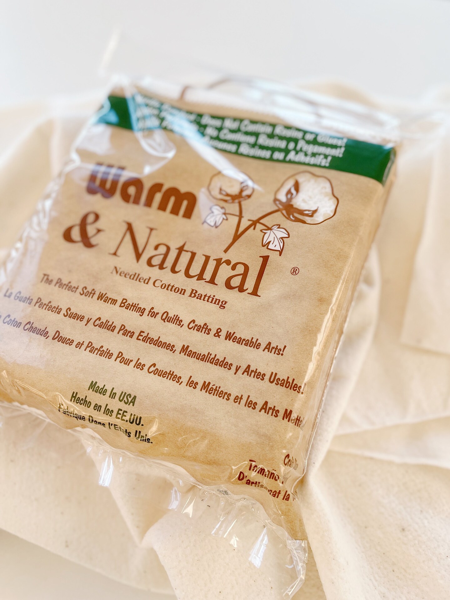 Natural Cotton Batting for Quilts / Warm & Natural® -- Craft Size