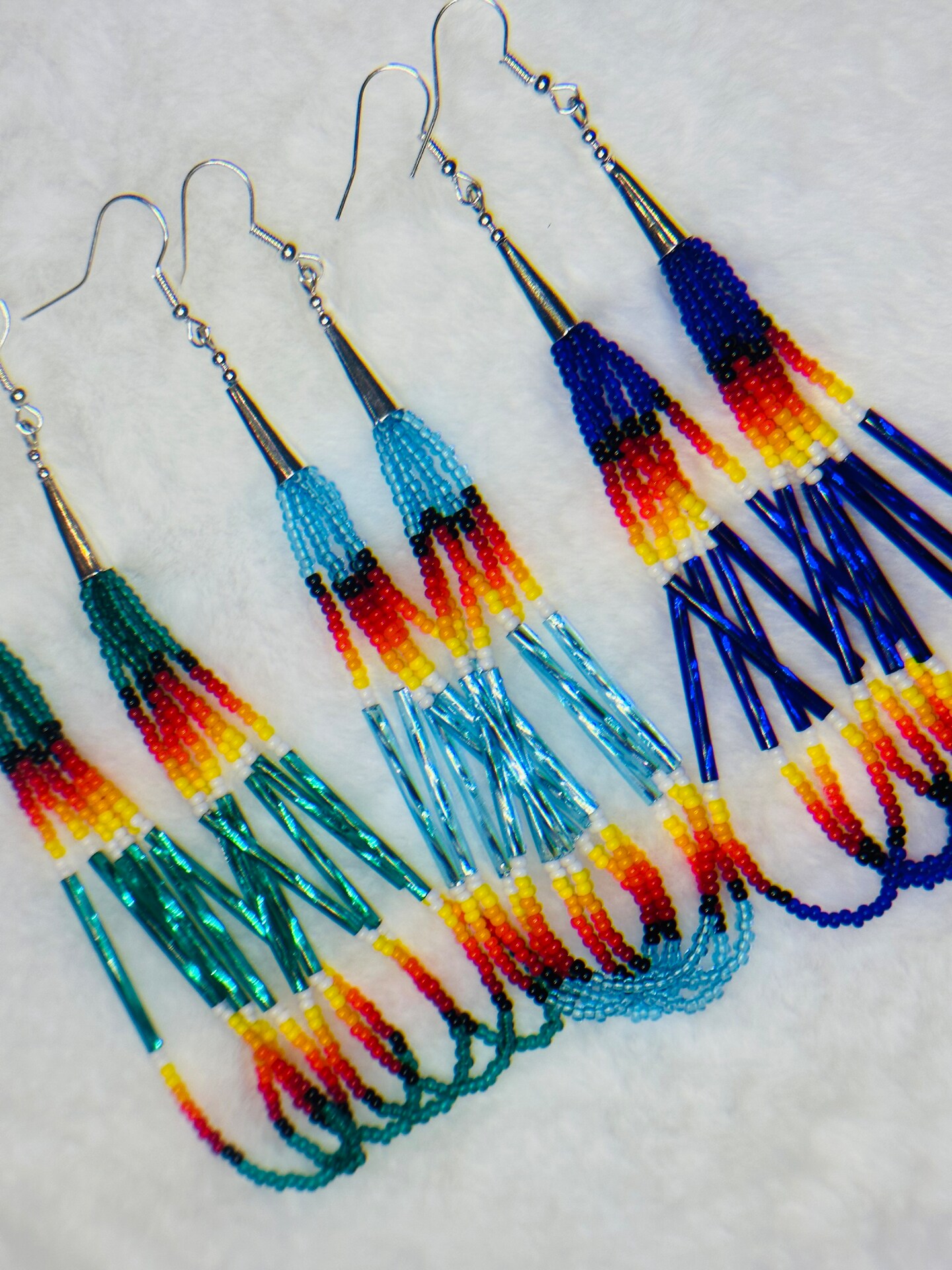 White and store fire colors beaded earrings