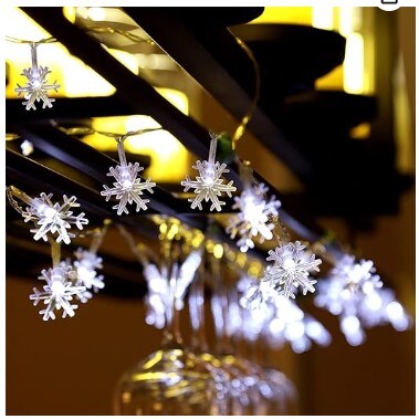 Christmas Snowflake String Lights, 10ft 30 LED, Battery Powered, 8 Modes, Remote and Timer Control, Indoor Outdoor Lighting Decoration for Christmas Snow Theme Parties