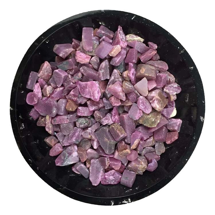 Ruby Tumbled Rough Tiny Crystal Chips &#x2013; Size L1