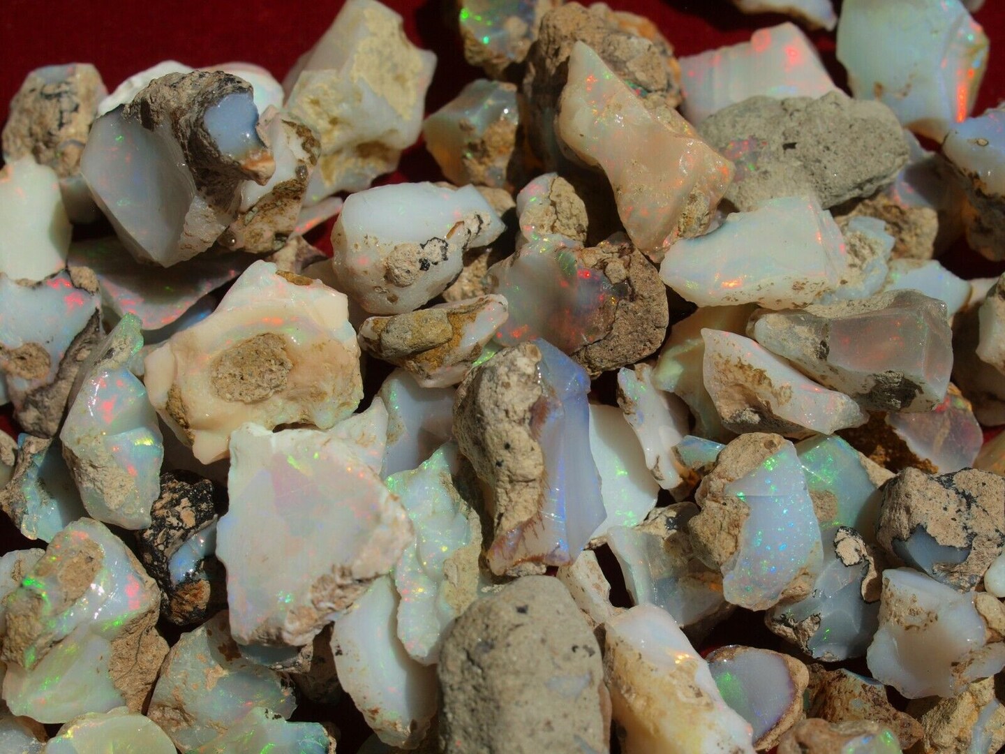 800 Carats Top Gem Grade Ethiopian Welo Opal Rough