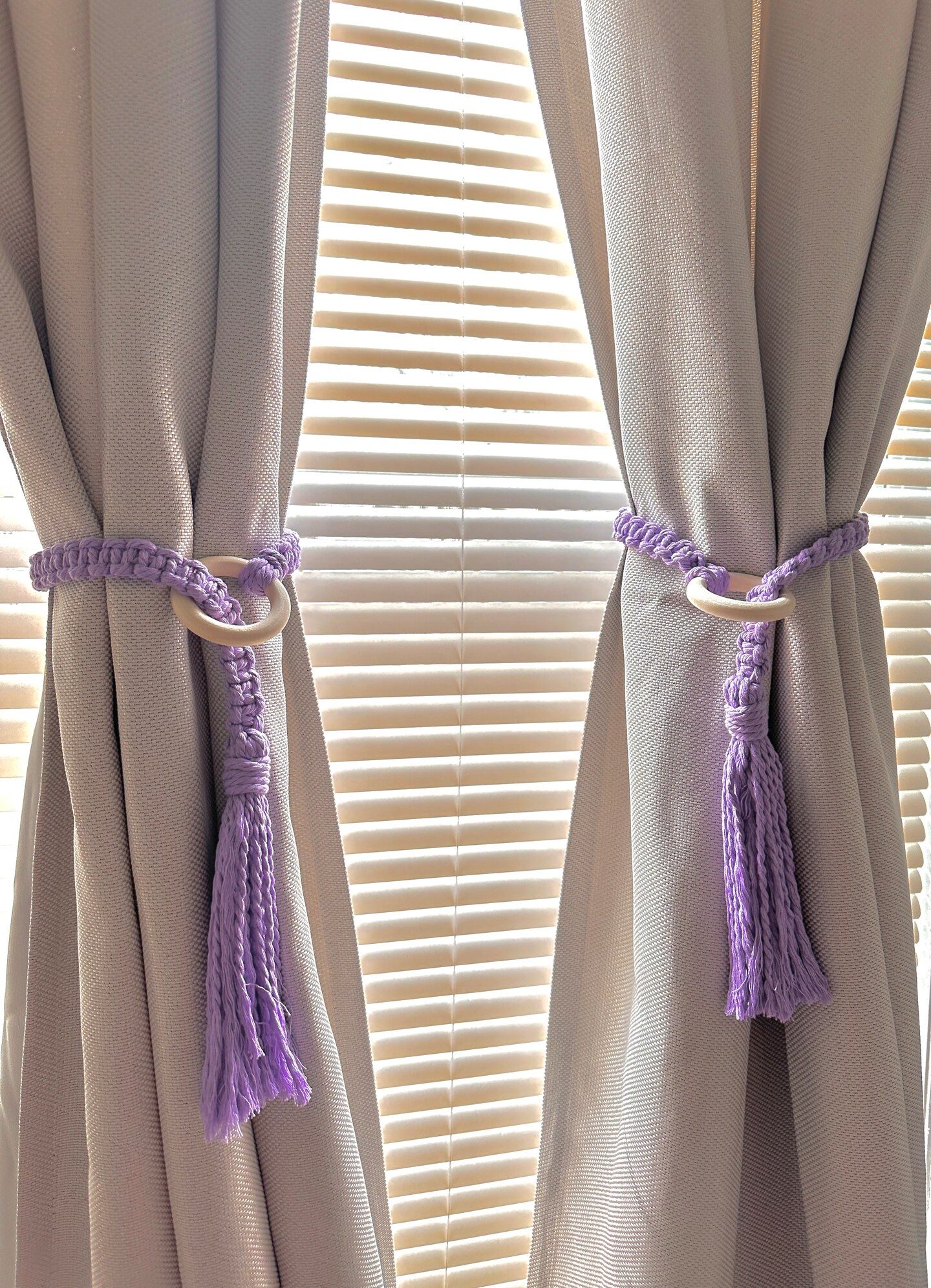 product name is Curtains Tiebacks