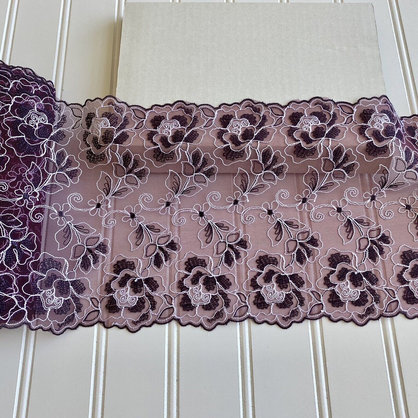 Kitcheniva Burgundy White Embroidered Double Edged Lace Trim Sewing