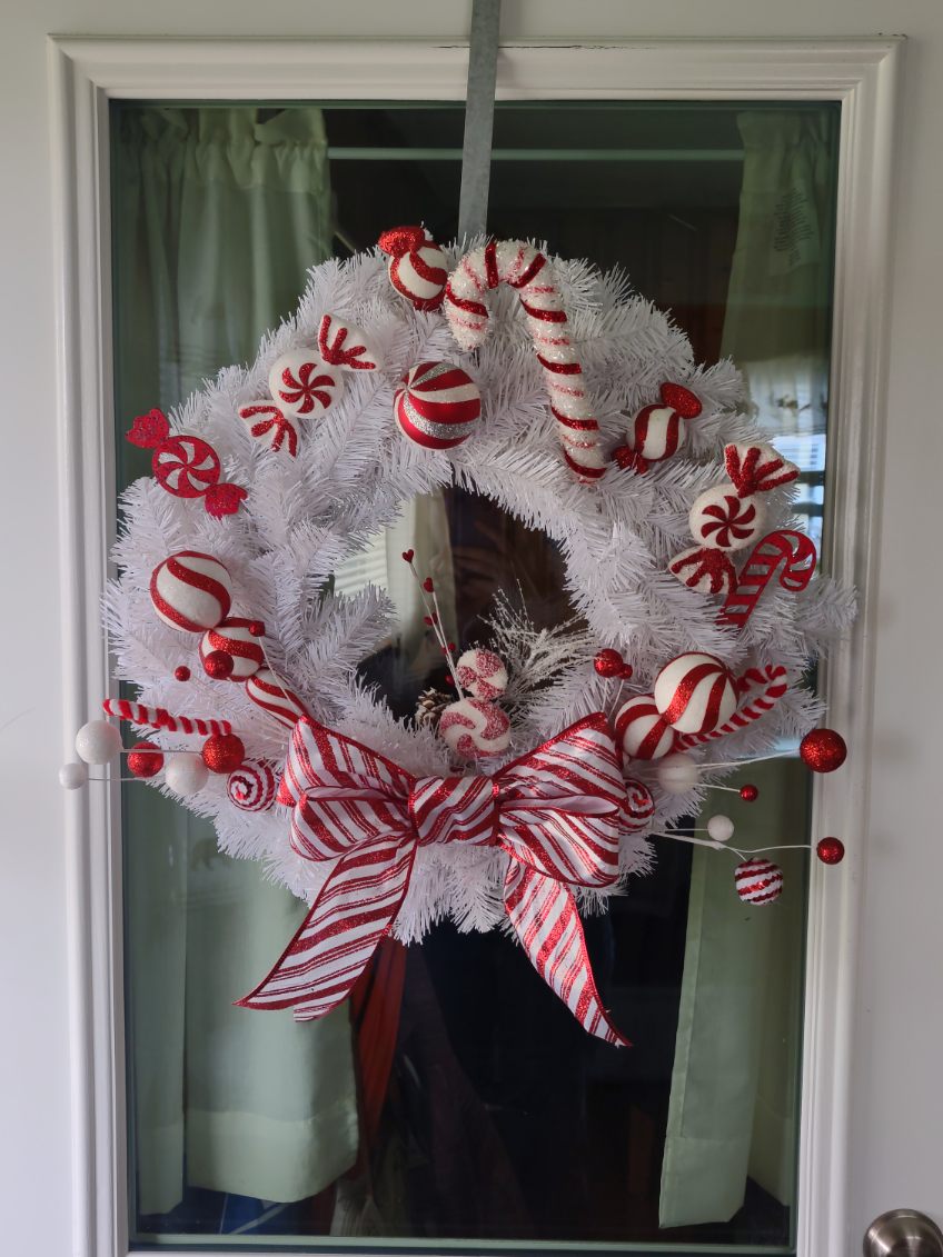 Peppermint Wreath 24 in | MakerPlace by Michaels, image size:810x1080