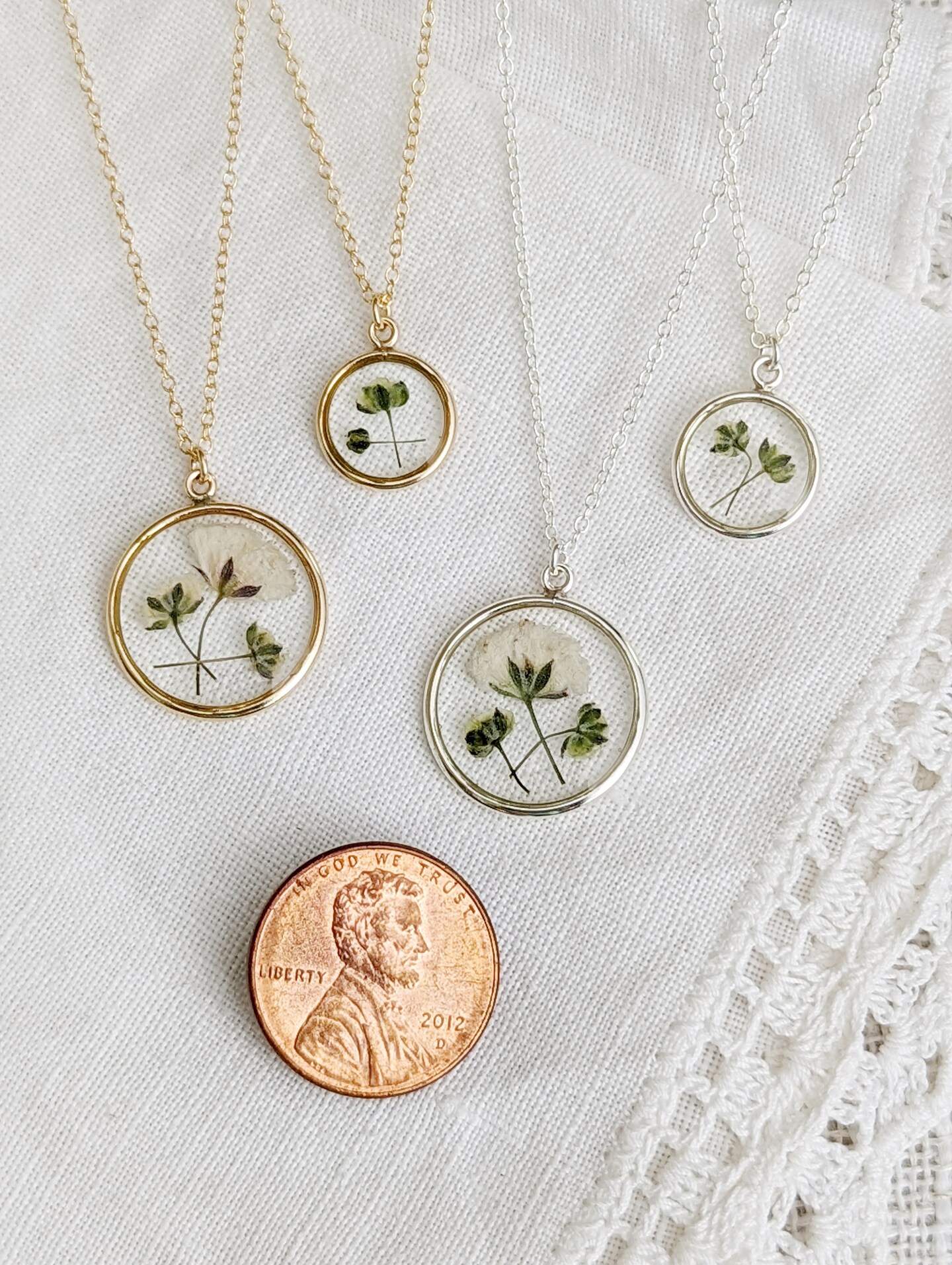 Baby's breath flower deals necklace