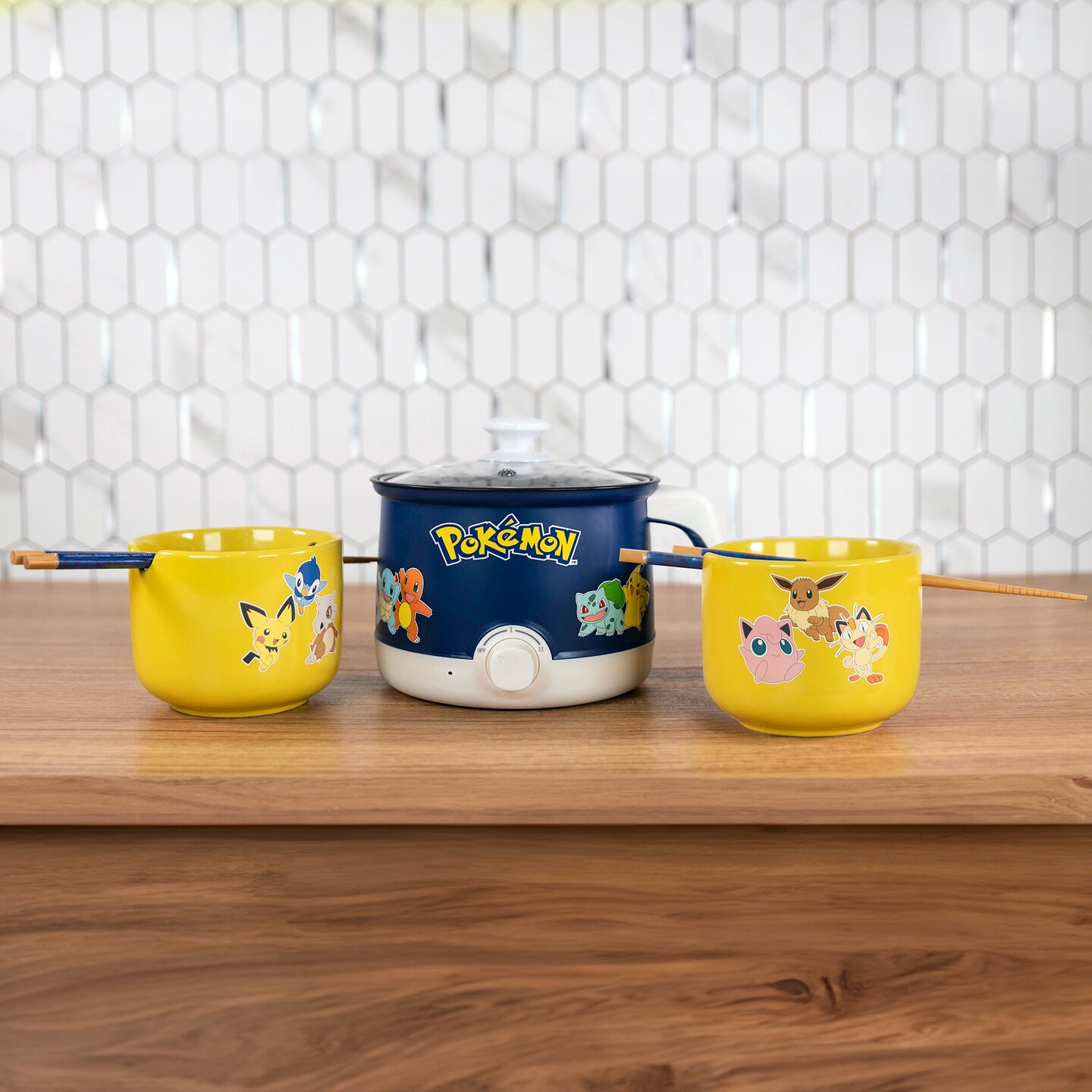 Uncanny Brands Pok&#xE9;mon Hot Pot with Ramen Bowls