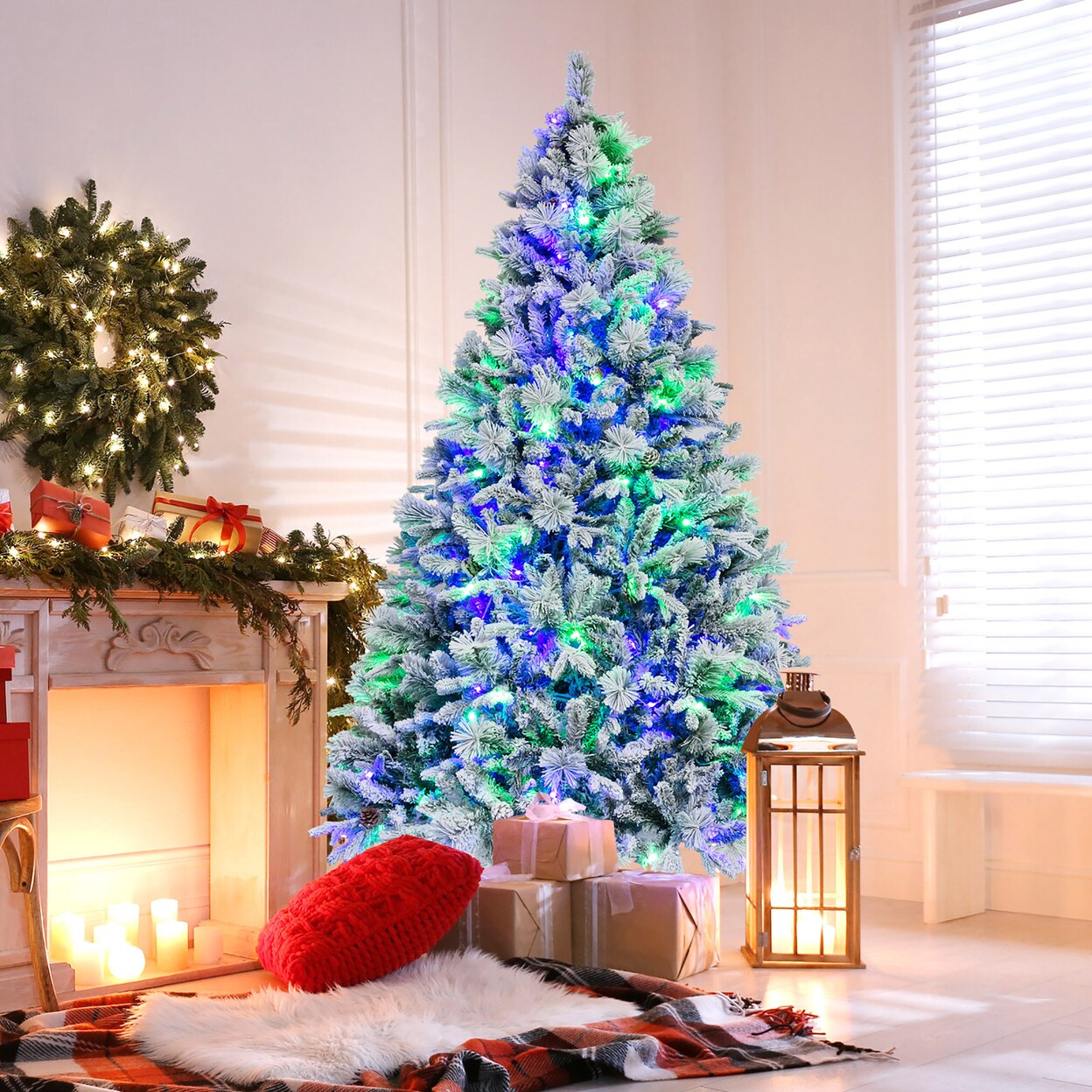 4.5/6/7 Ft Pre-Lit Artificial Christmas Tree Snow-Flocked Hinged Xmas Tree W/ 160/240/320 Led Lights And 472/850/1270