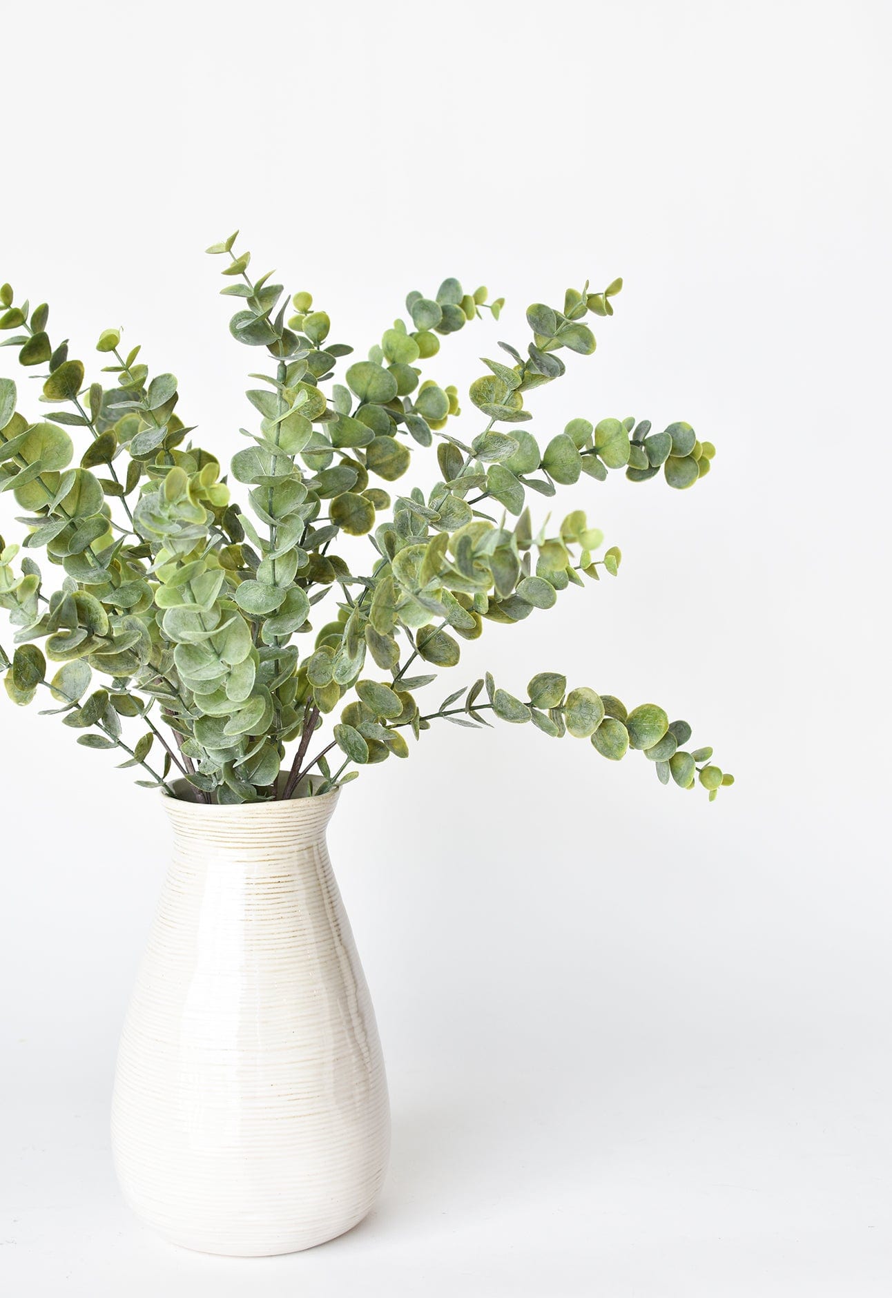 27&#x22; Faux Green Eucalyptus Bundle