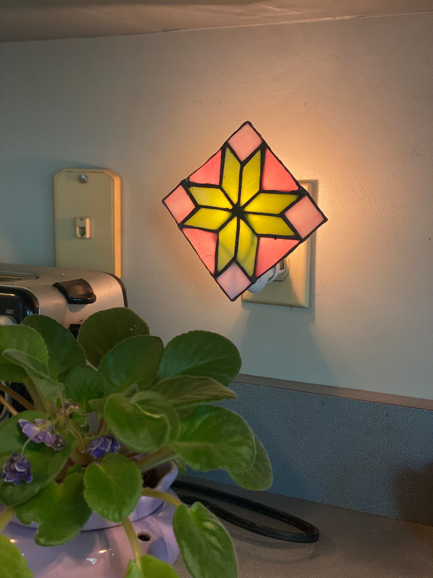 Sunflower stained glass night on sale light