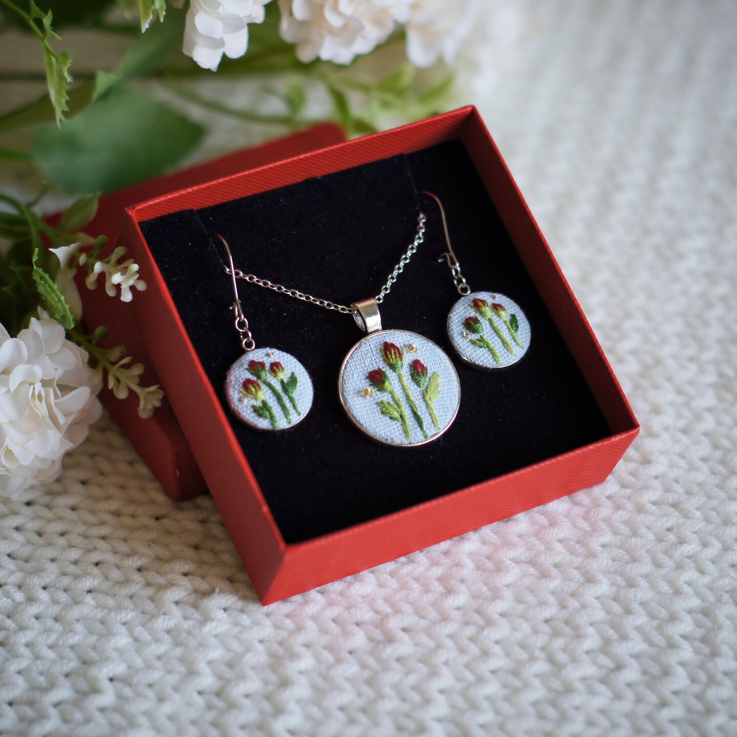 Delicate Embroidered Rose Jewelry Set - Antique Silver Finish Round Pendant Necklace and Earrings - Mother's Day Gift 313091675635613696