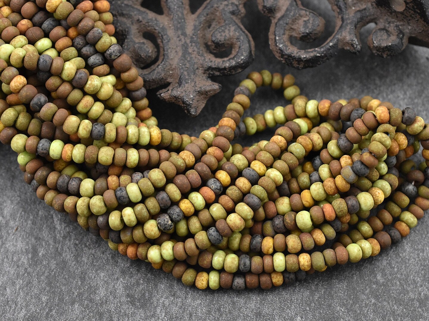 5/0 Aged Matte Rustic Mosaic Picasso Mix Seed Beads (20&#x22; Strand)