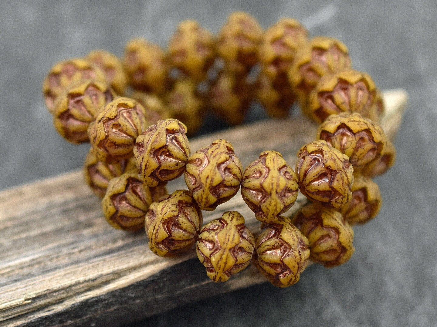 *8* 13x10mm Dark Bronze Washed Matte Sunflower Yellow Opaline Saturn Beads