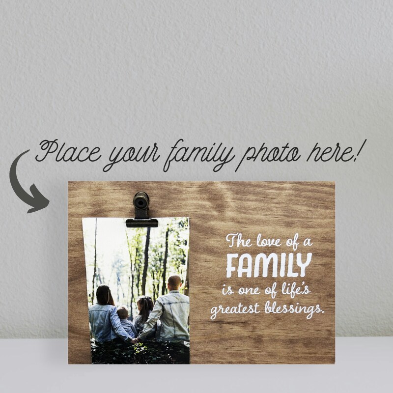 Decorative Wood Clip Frame: Family