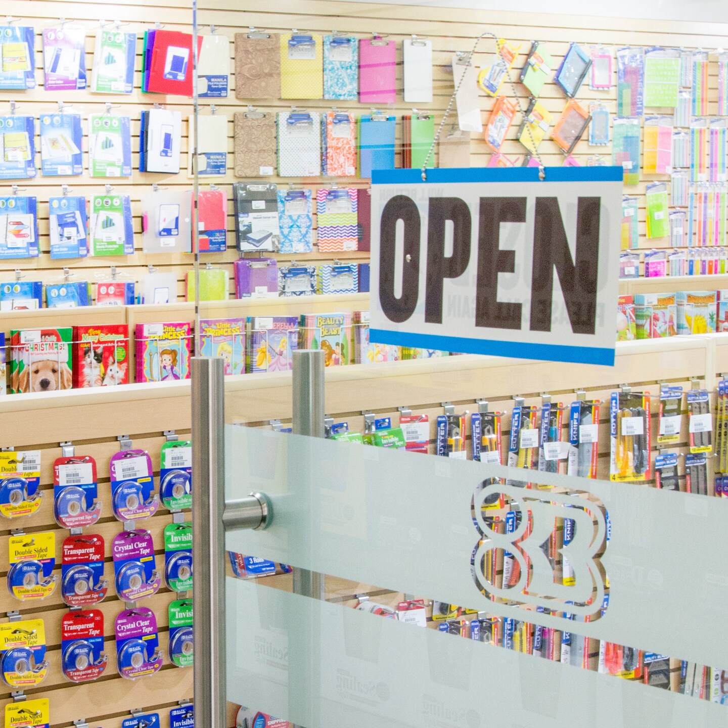 BAZIC Clock Sign "WILL RETURN" w/ "OPEN" sign on back 7.5" X 9"